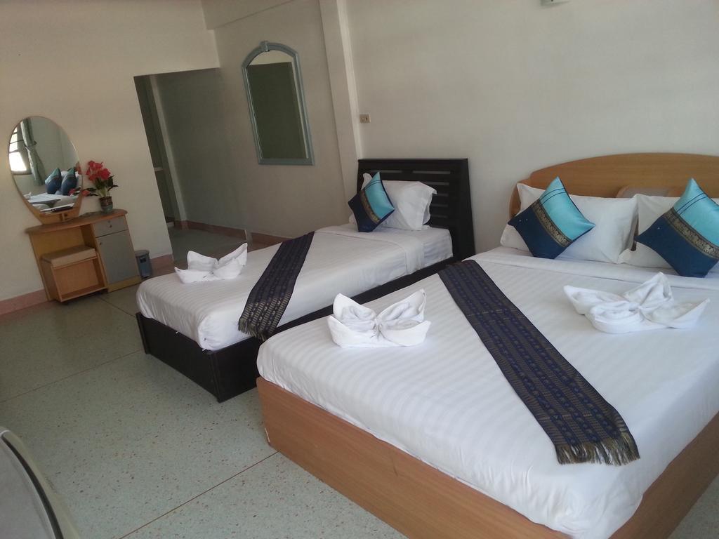 Chaam Guesthouse Cha-Am Bagian luar foto