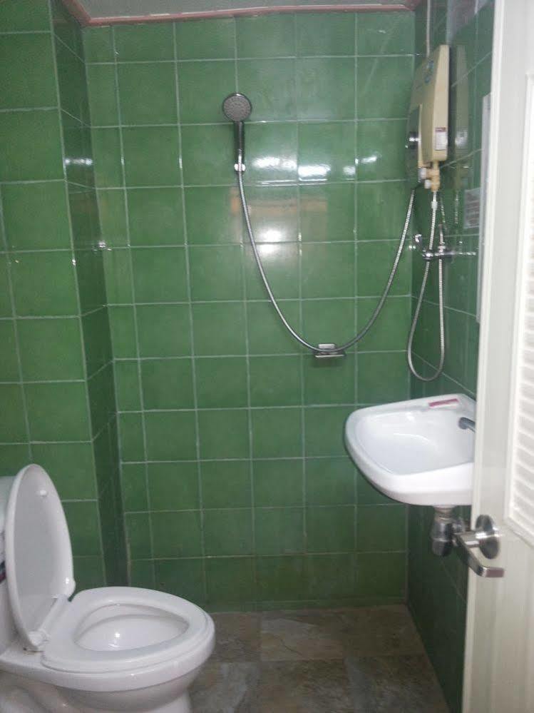 Chaam Guesthouse Cha-Am Bagian luar foto