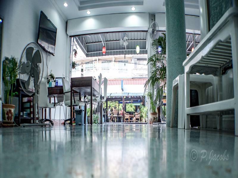 Chaam Guesthouse Cha-Am Bagian luar foto